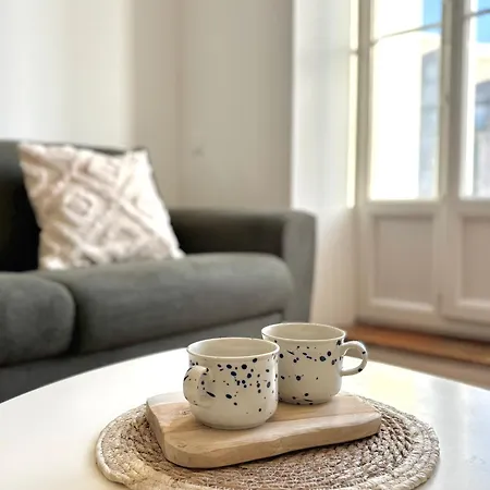 Paisible & Ensoleille T3, Wifi Fibre Et Balcon * Grenoble